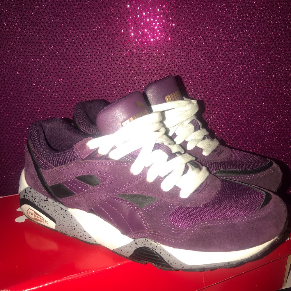 Shoes - Picture 4 of 5